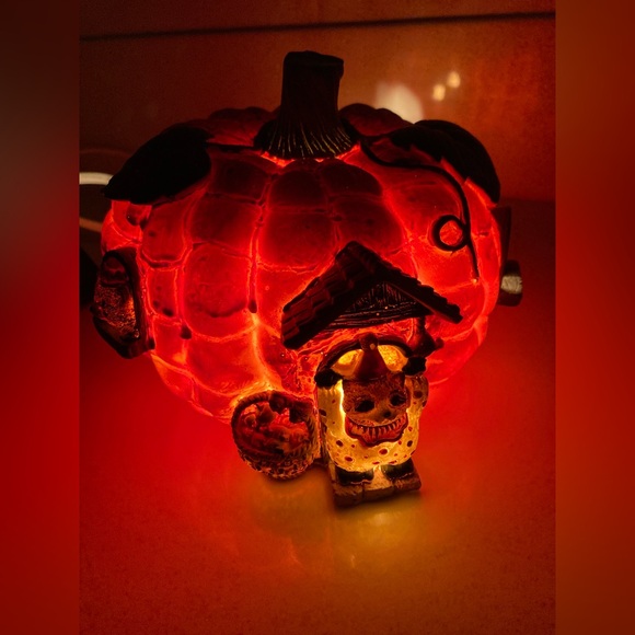 Vintage Lighted Munchkin Pumpkin Halloween House Home Decor Hard Plastic Works! - Picture 1 of 10